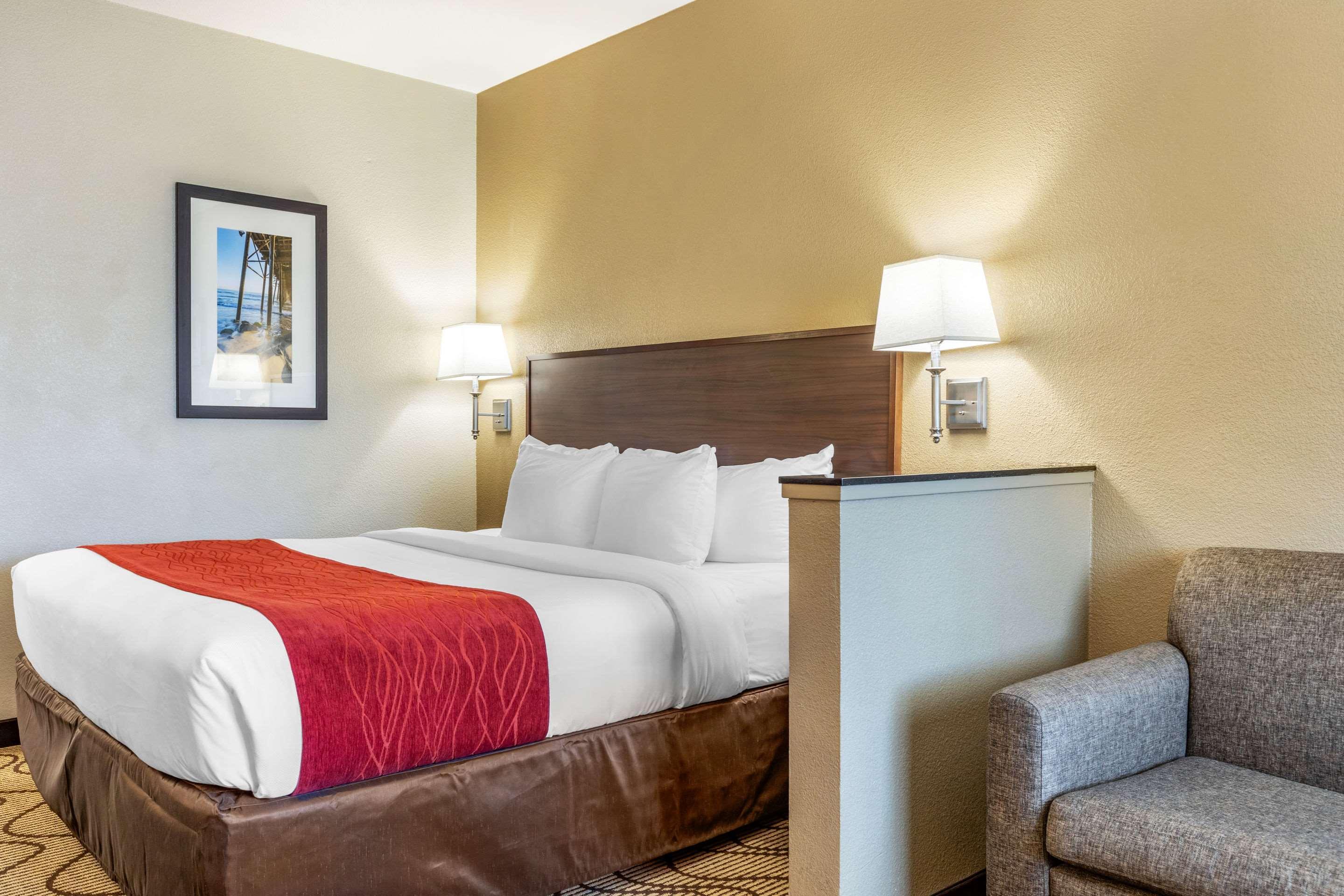 Comfort Inn & Suites Orange County John Wayne Airport Santa Ana Bagian luar foto