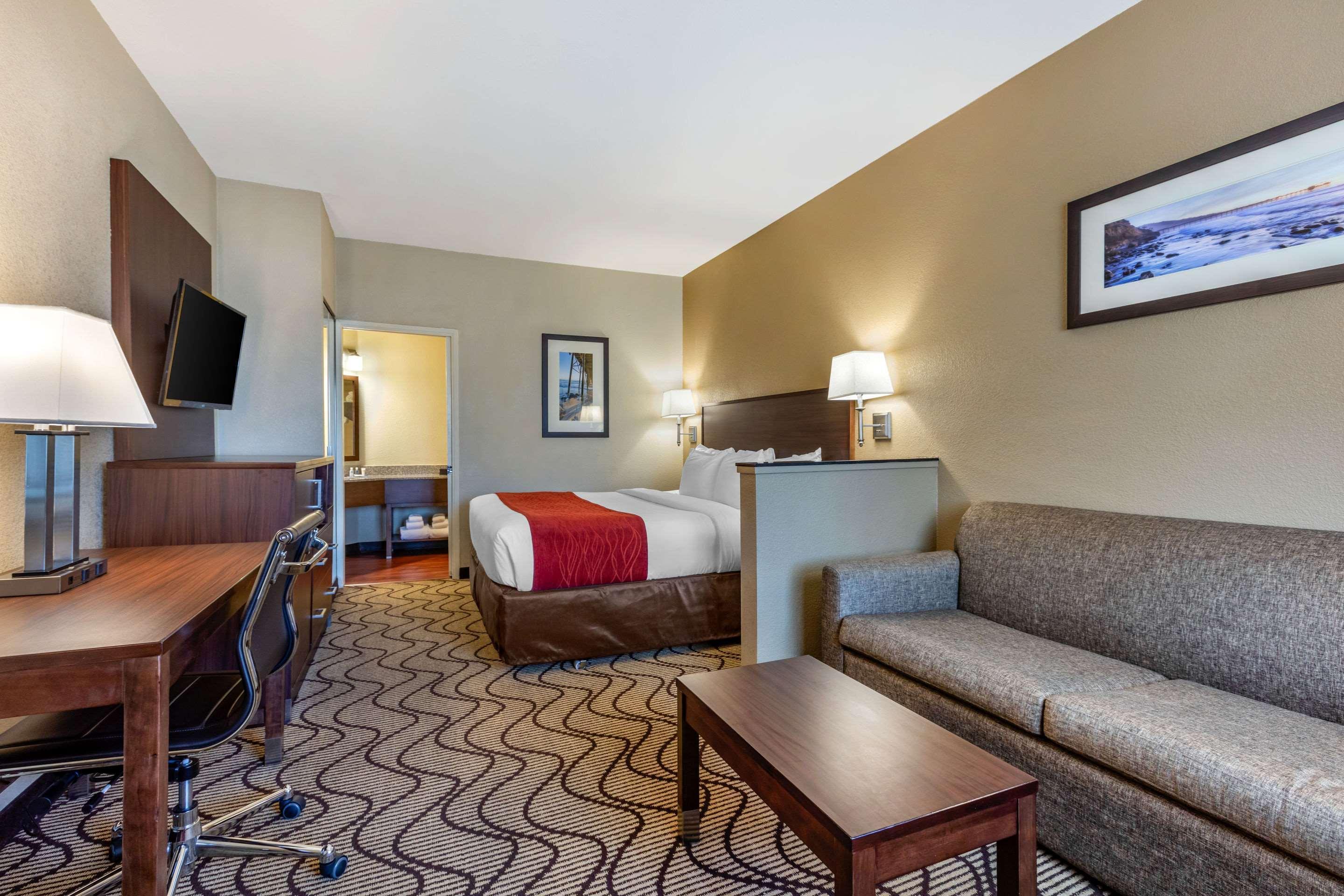 Comfort Inn & Suites Orange County John Wayne Airport Santa Ana Bagian luar foto