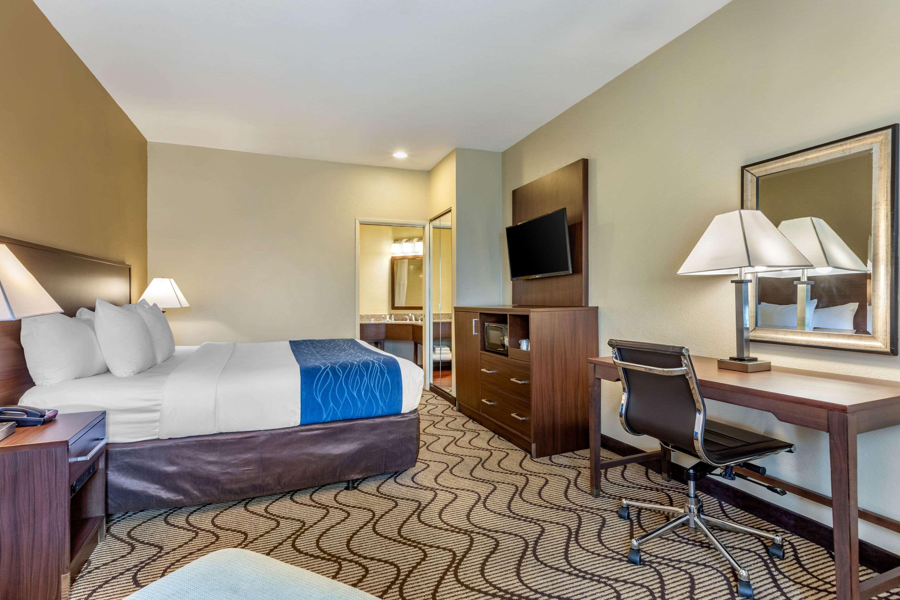 Comfort Inn & Suites Orange County John Wayne Airport Santa Ana Bagian luar foto