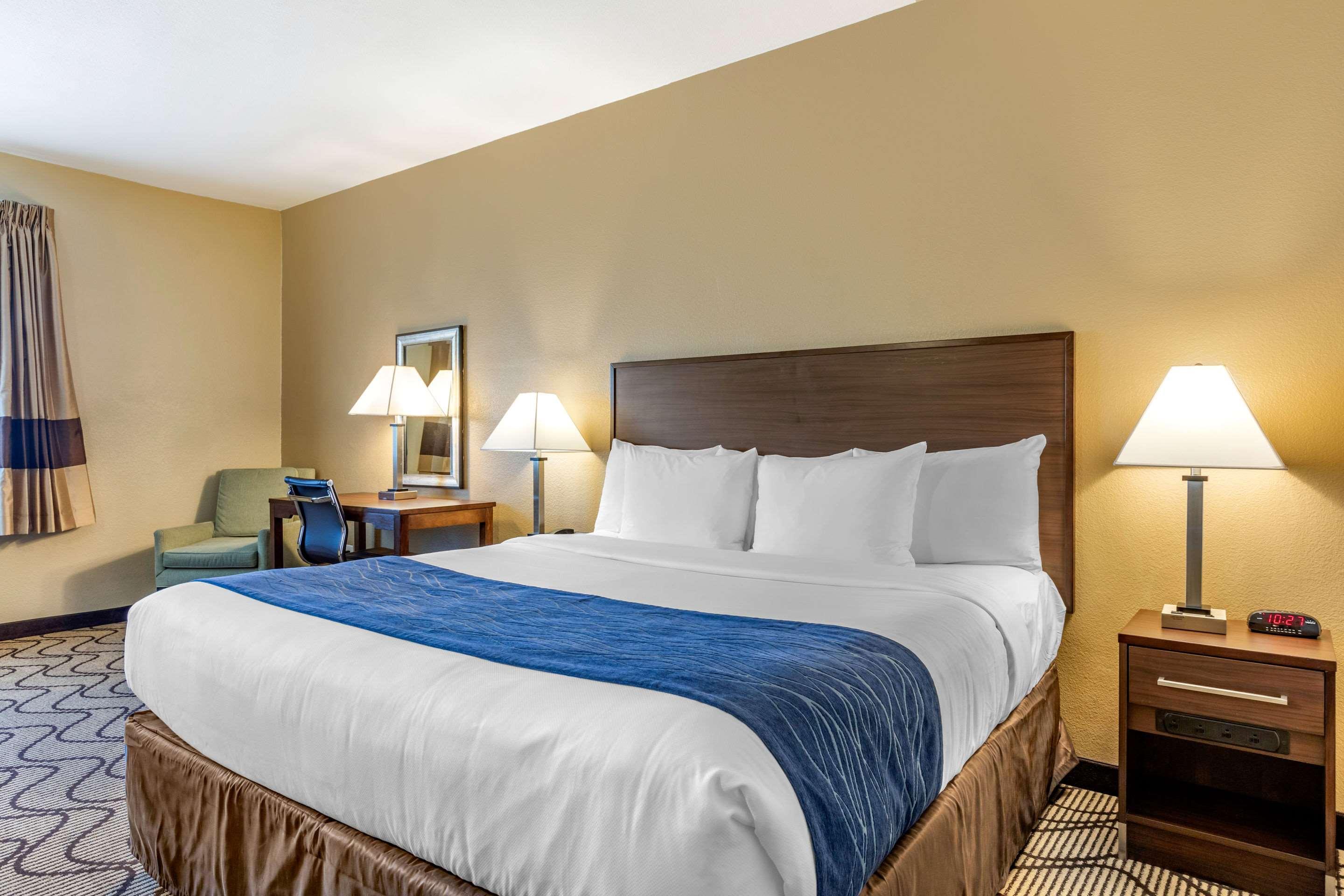 Comfort Inn & Suites Orange County John Wayne Airport Santa Ana Bagian luar foto