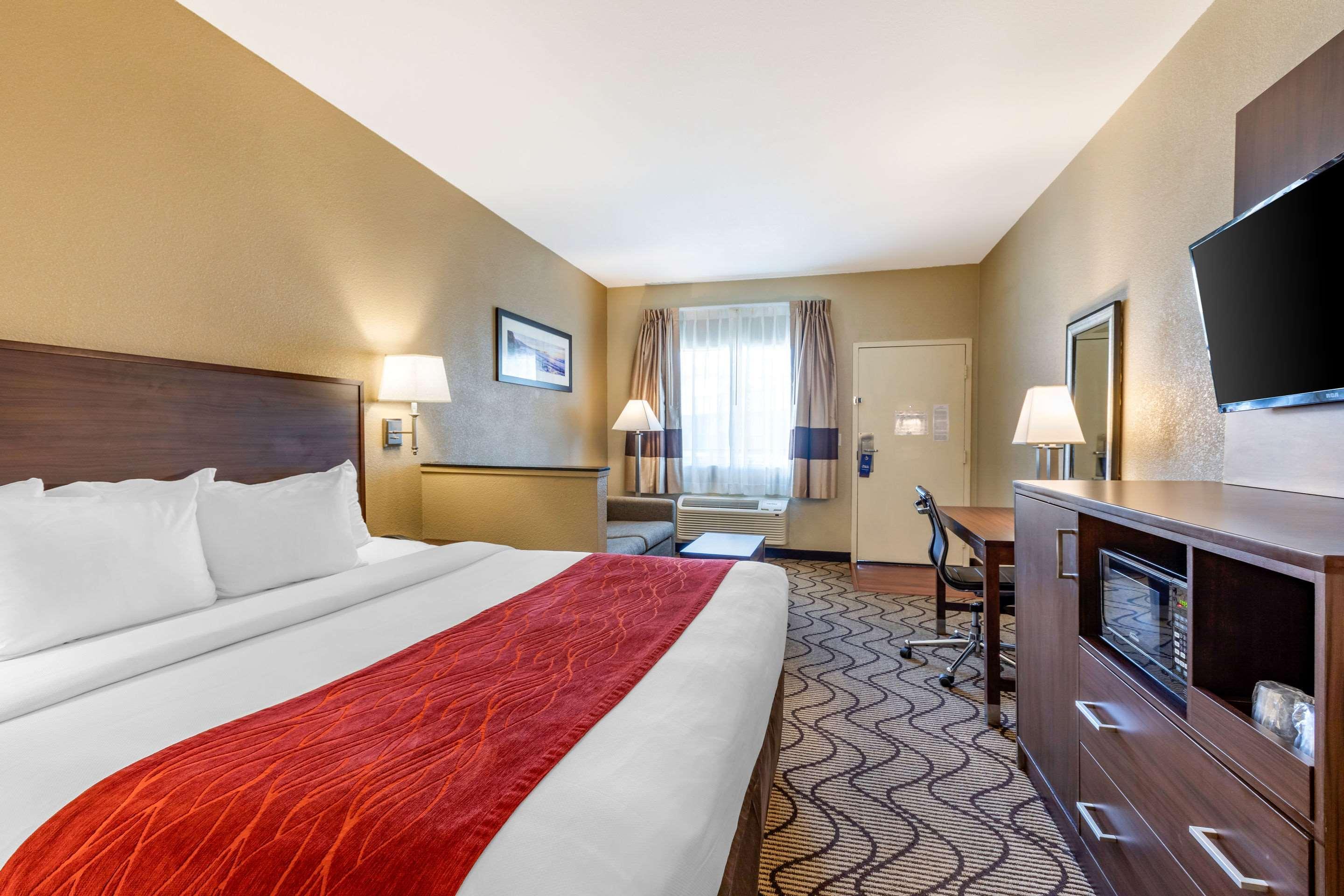 Comfort Inn & Suites Orange County John Wayne Airport Santa Ana Bagian luar foto