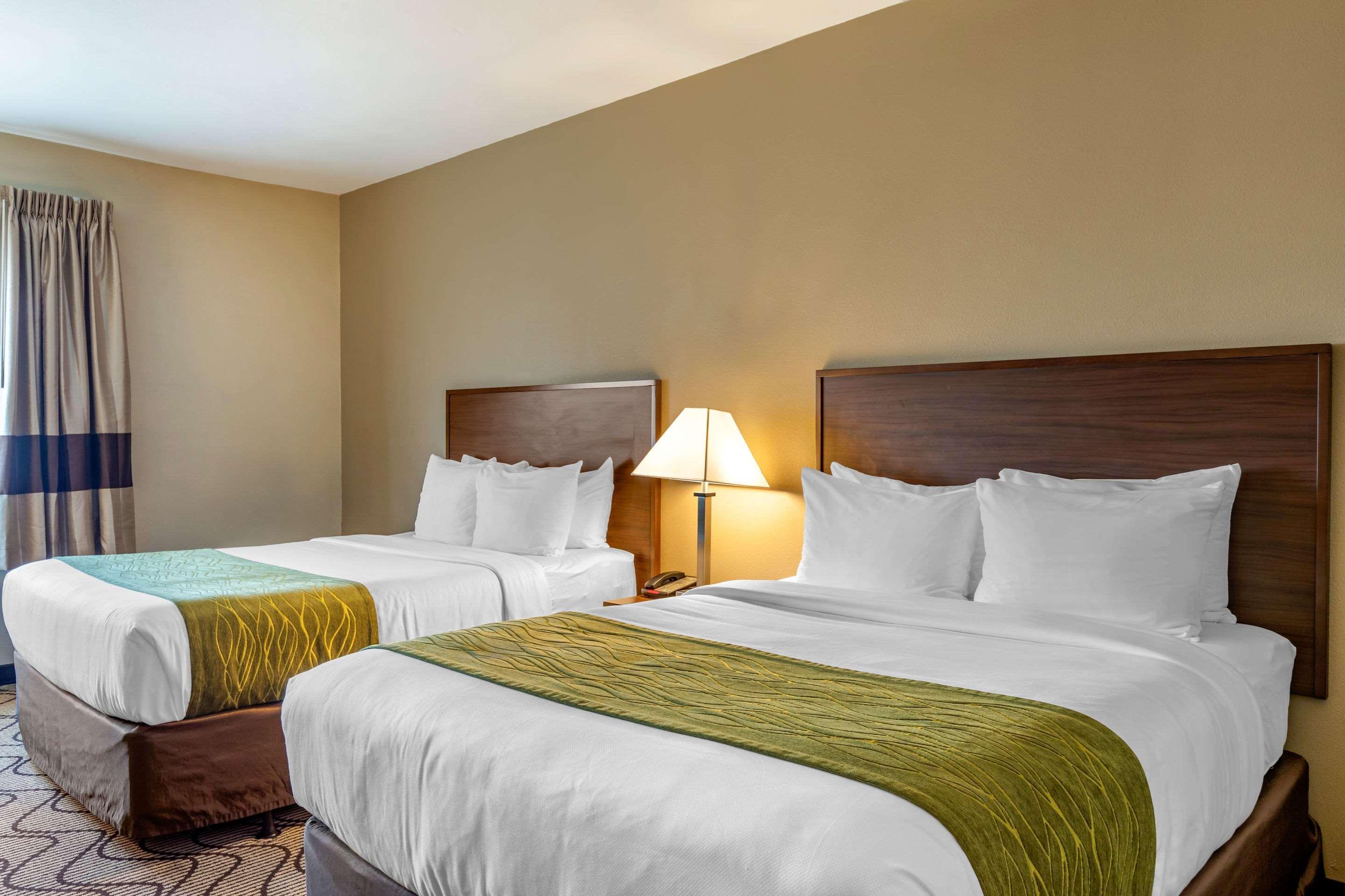 Comfort Inn & Suites Orange County John Wayne Airport Santa Ana Bagian luar foto