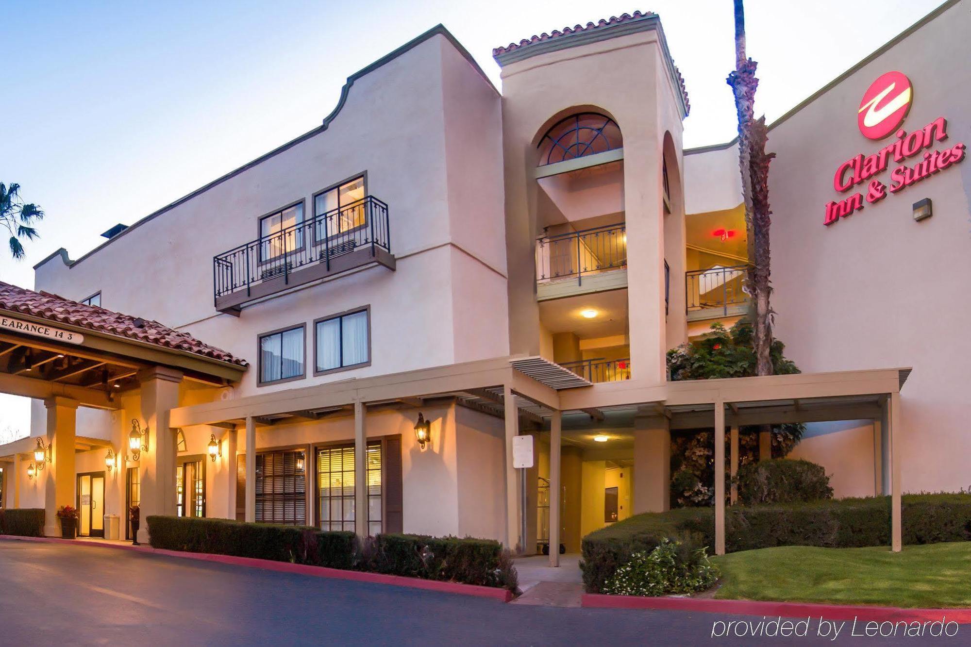 Comfort Inn & Suites Orange County John Wayne Airport Santa Ana Bagian luar foto