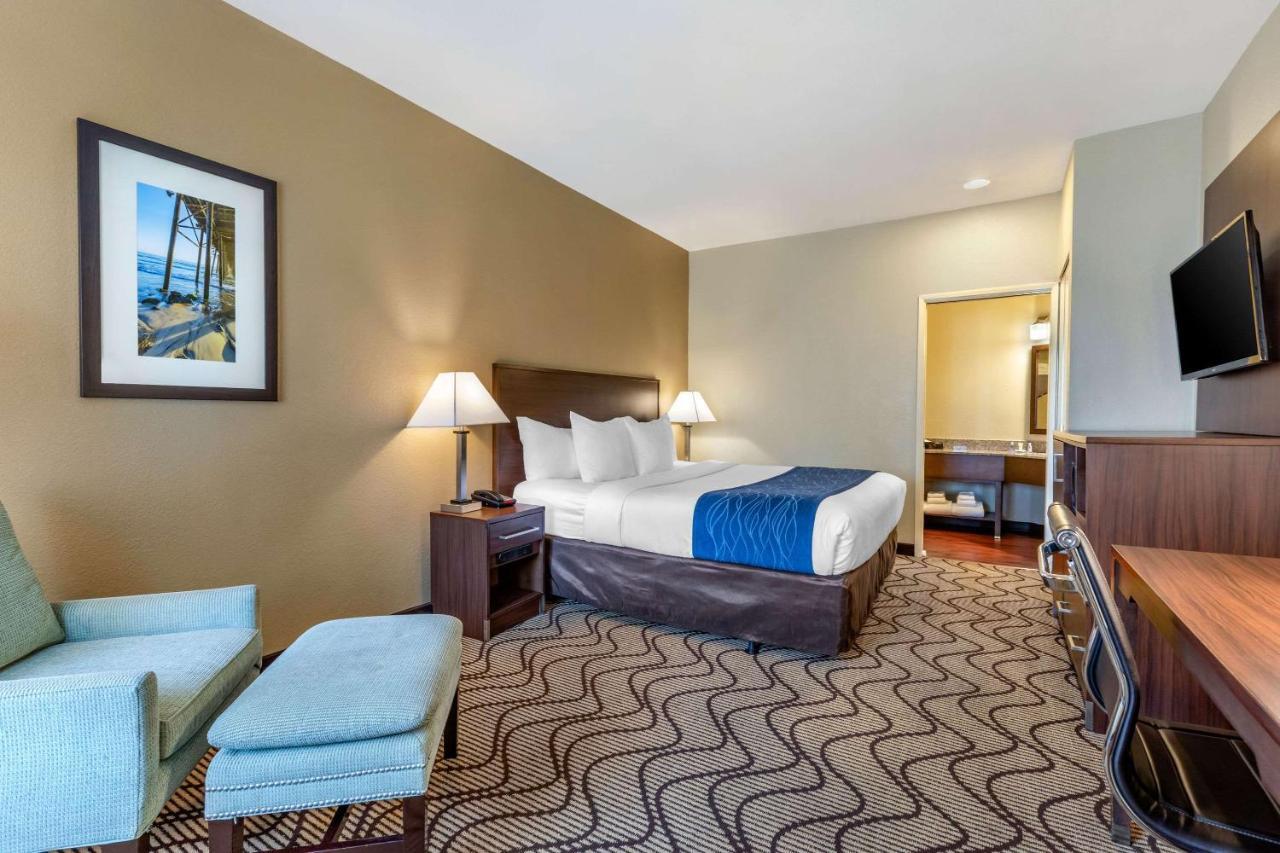 Comfort Inn & Suites Orange County John Wayne Airport Santa Ana Bagian luar foto